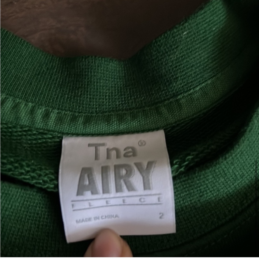 at a Artizia crew neck - Picture 2 of 3